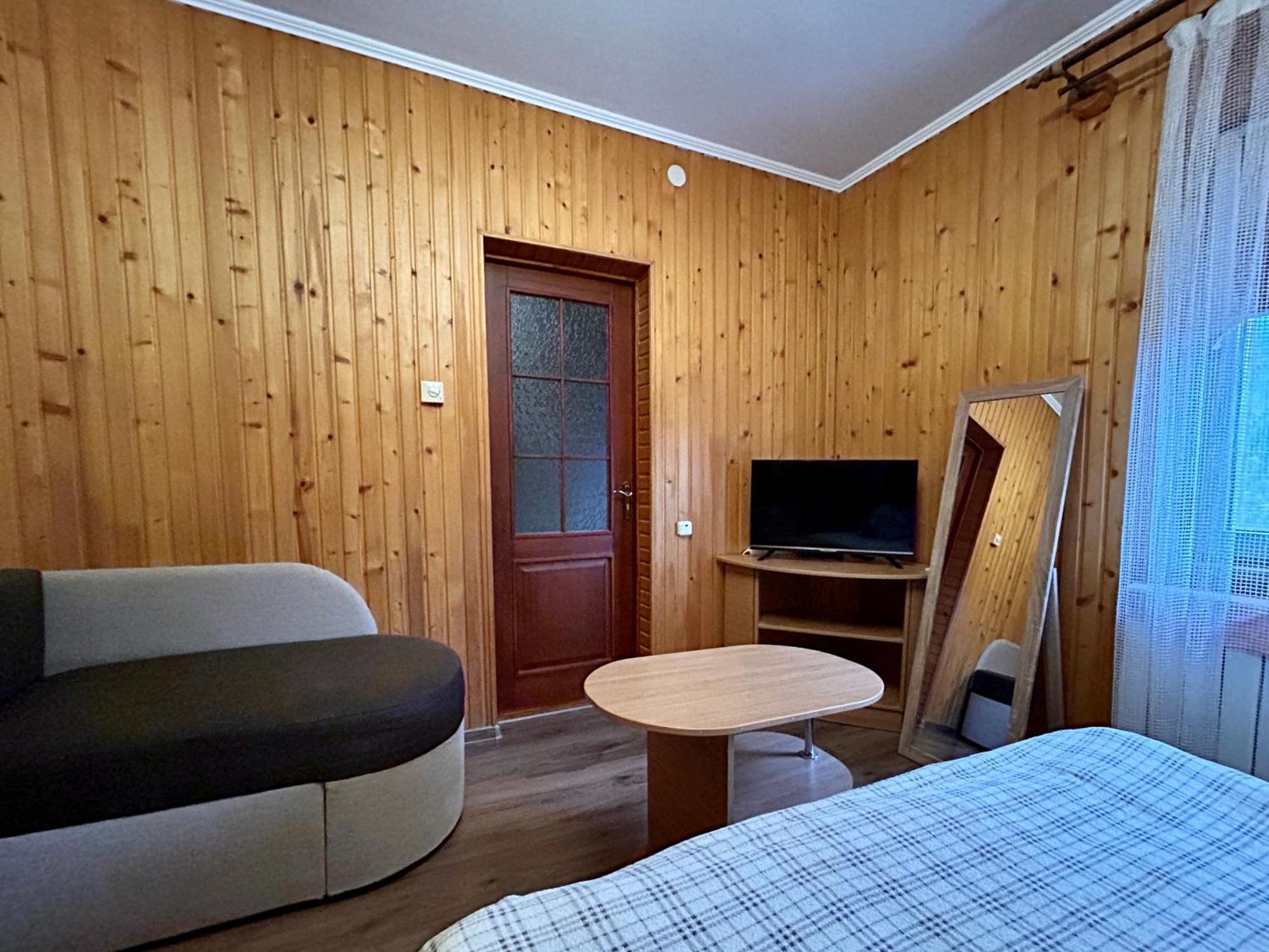 Sadyba Chertizh Tatariv Exterior foto